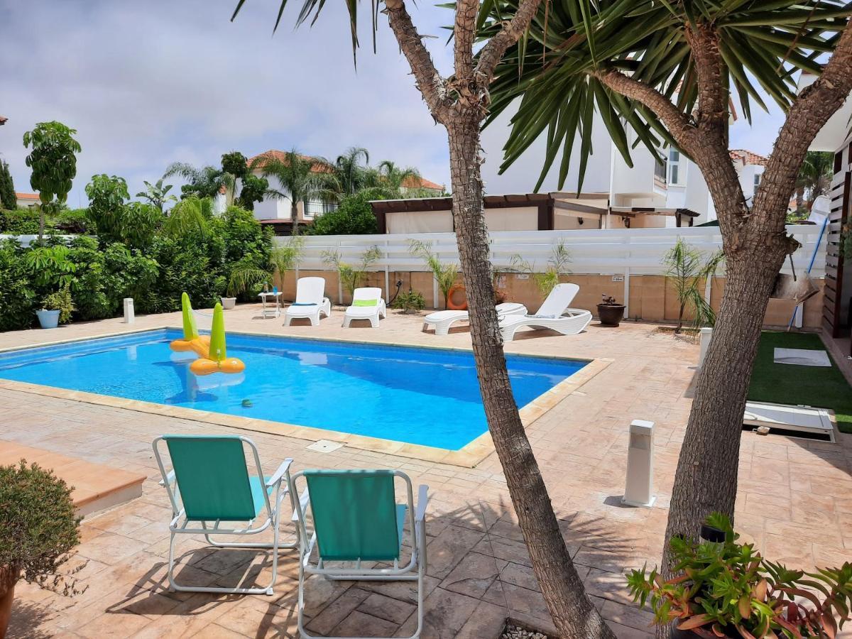 Villa Anastassia Ayia Napa Exteriör bild